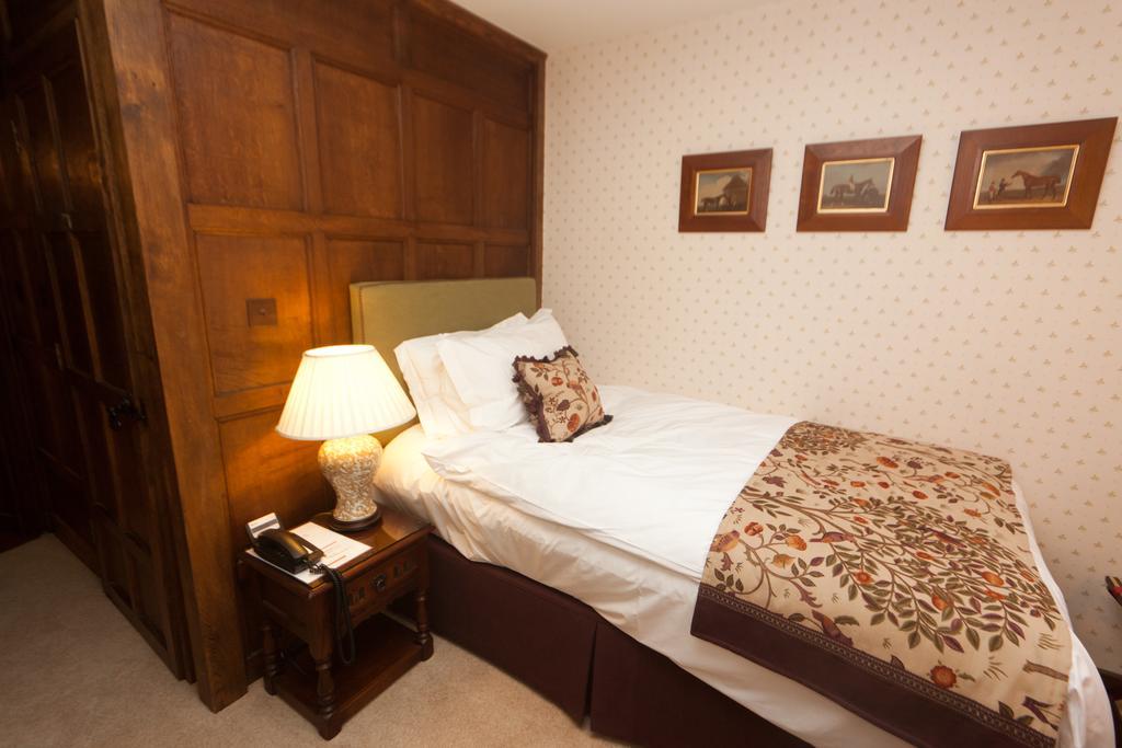 Hever Castle Luxury Bed And Breakfast Edenbridge Room photo